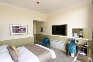 Duck Bay Hotel & Restaurant